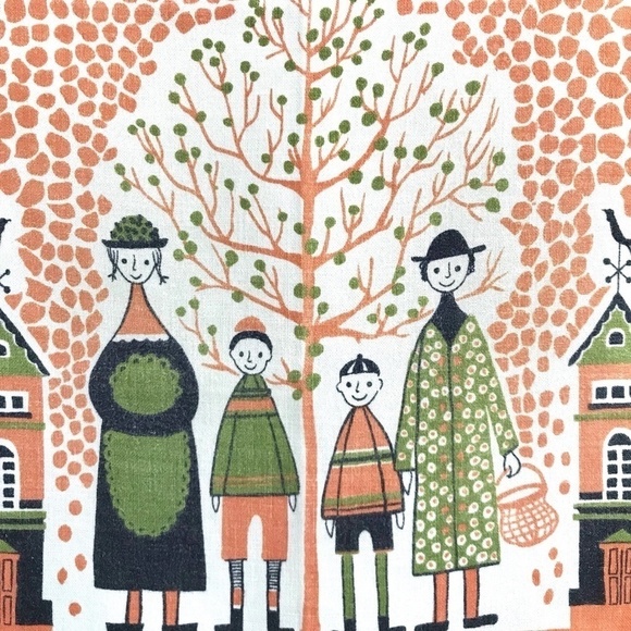 Vintage 1950s Swedish Tea Towel Family Outdoor Scene Wall Hanging - Picture 8 of 8